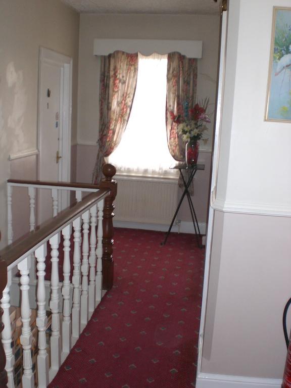 Melville Lodge Gatwick Χόρλι Εξωτερικό φωτογραφία