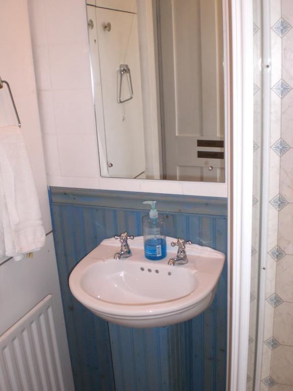Melville Lodge Gatwick Χόρλι Δωμάτιο φωτογραφία