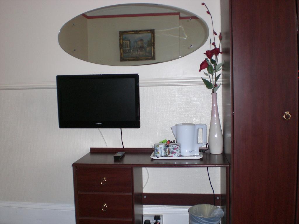 Melville Lodge Gatwick Χόρλι Δωμάτιο φωτογραφία